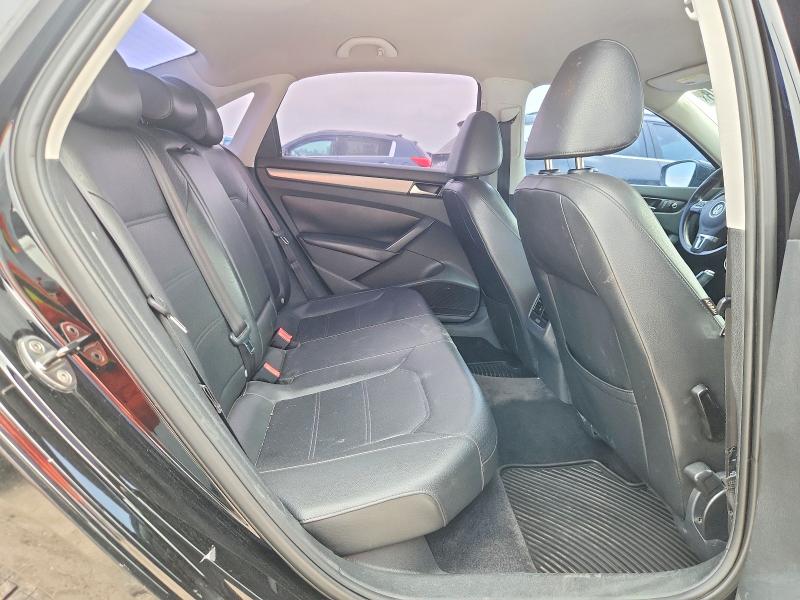 Photo 10 from auction – 2014 VOLKSWAGEN PASSAT with VIN 1VWBS7A3XEC067387