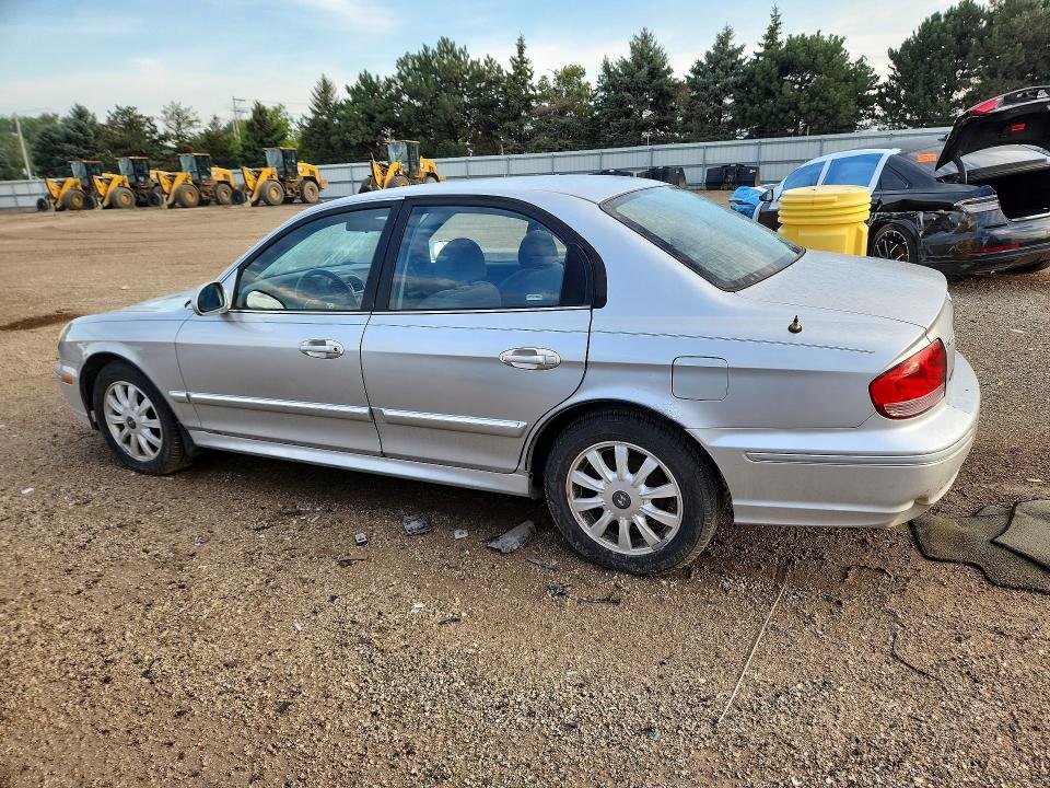 Photo 2 from auction – 2003 HYUNDAI SONATA with VIN KMHWF35H53A869728