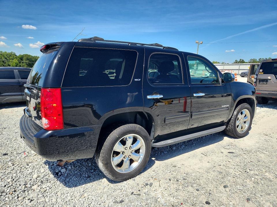 Photo 3 from auction – 2011 GMC YUKON with VIN 1GKS2CE07BR142071