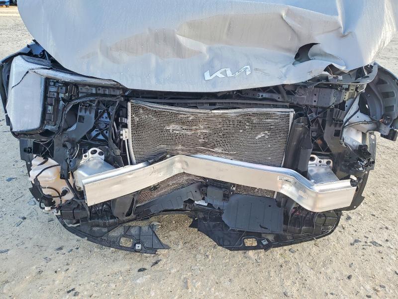 Снимка 12 от търг – 2025 KIA SORENTO с VIN 5XYRL4JC0SG367962