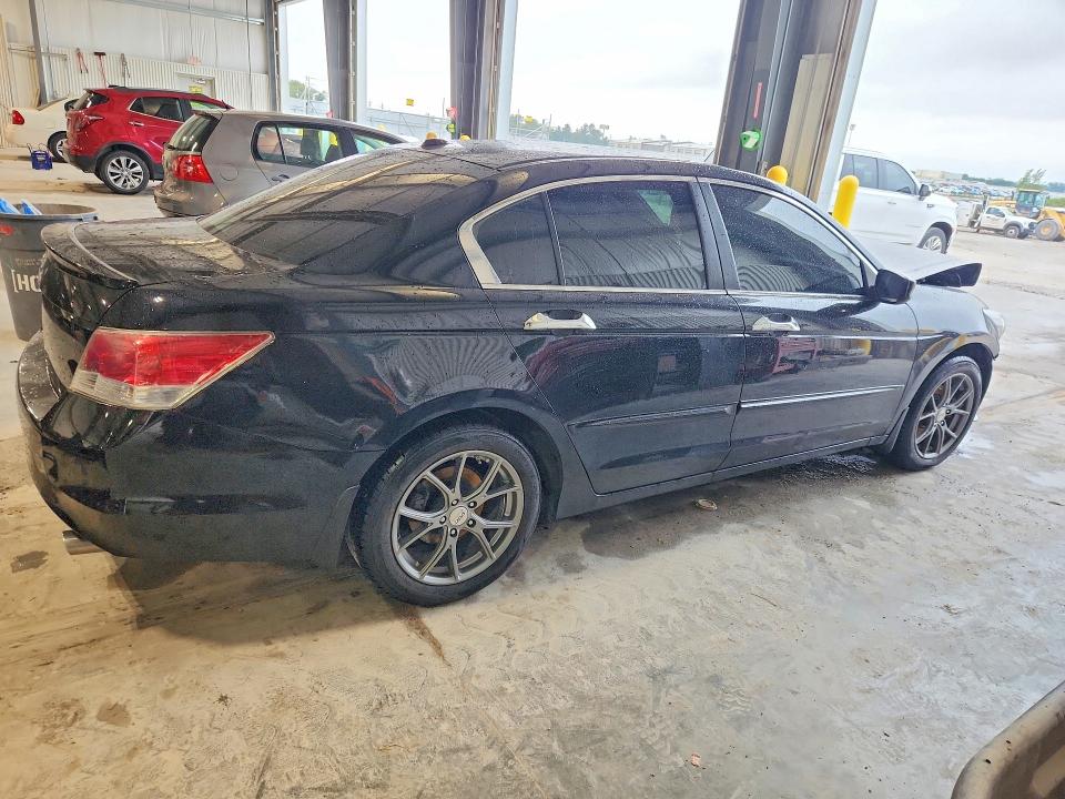 Photo 3 from auction – 2008 HONDA ACCORD with VIN 1HGCP36858A070284