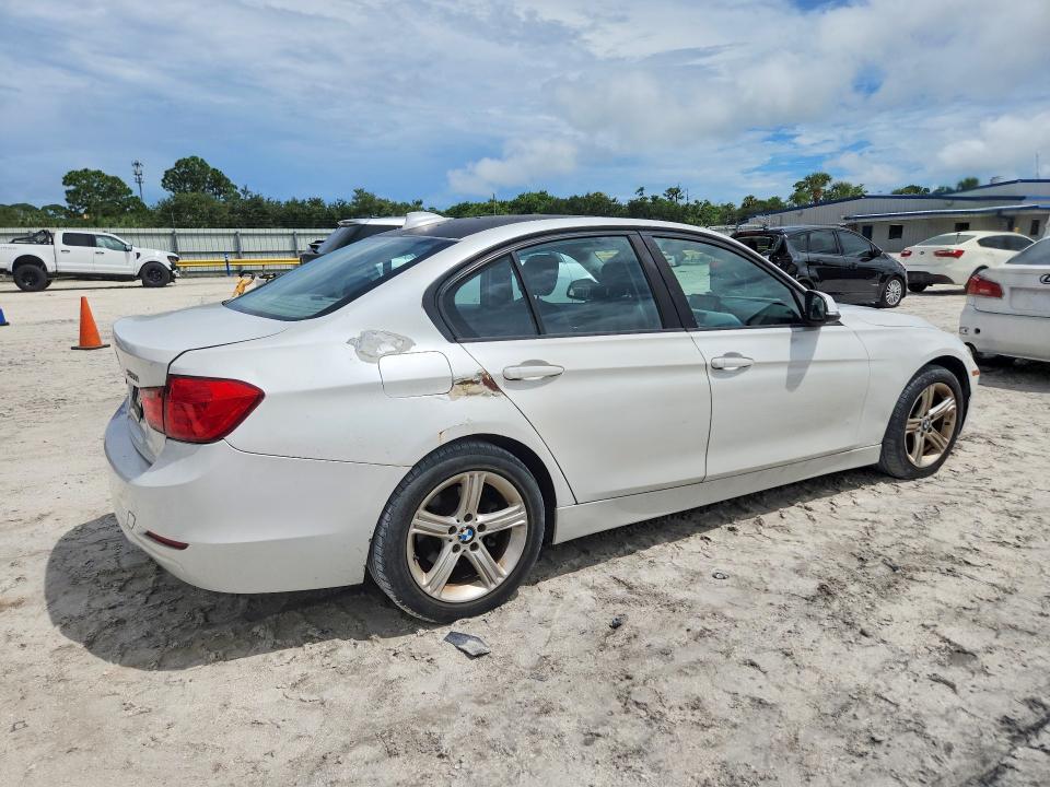 Photo 3 from auction – 2013 BMW 328 with VIN WBA3B3C56DF535169