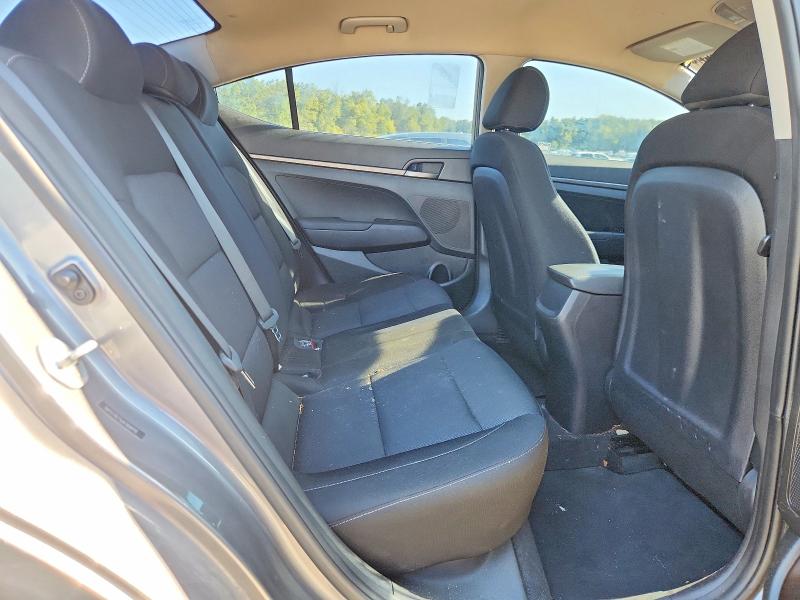 Снимка 10 от търг – 2018 HYUNDAI ELANTRA с VIN 5NPD74LF8JH368418