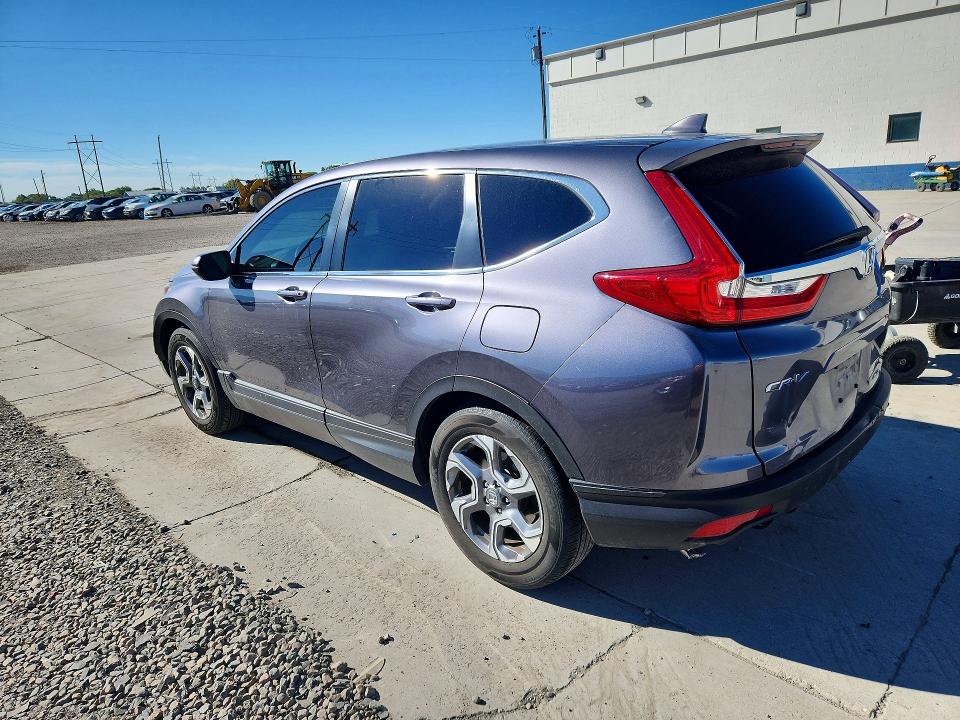 Photo 2 from auction – 2017 HONDA CR-V with VIN 7FARW1H85HE046589