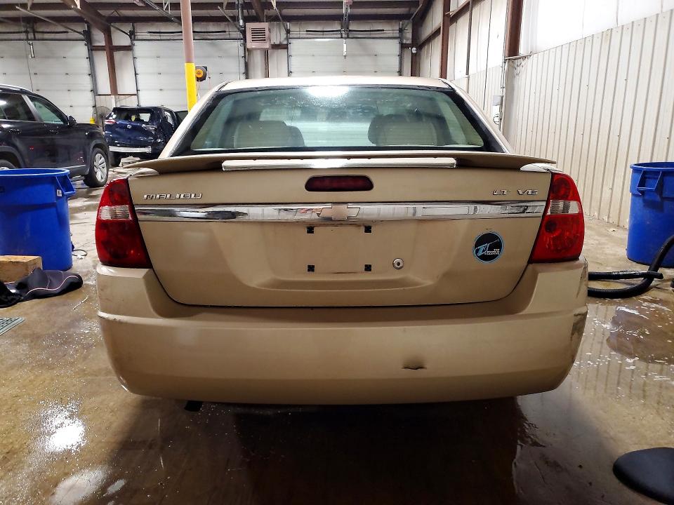 Photo 6 from auction – 2004 CHEVROLET MALIBU with VIN 1G1ZU54864F209814