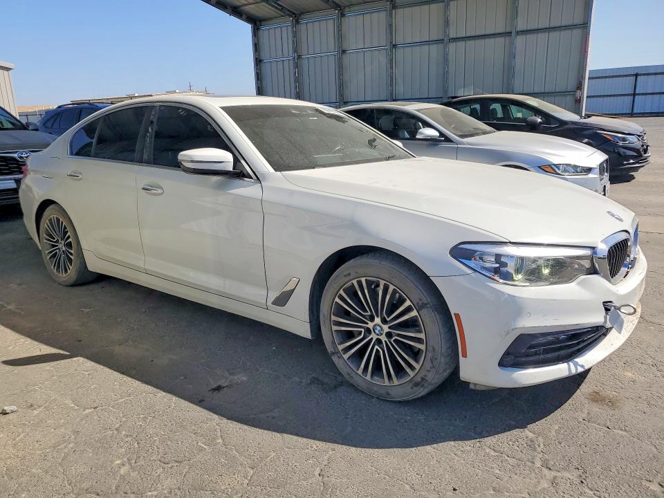 Снимка 4 от търг – 2018 BMW 530 с VIN WBAJA5C5XJWA56919
