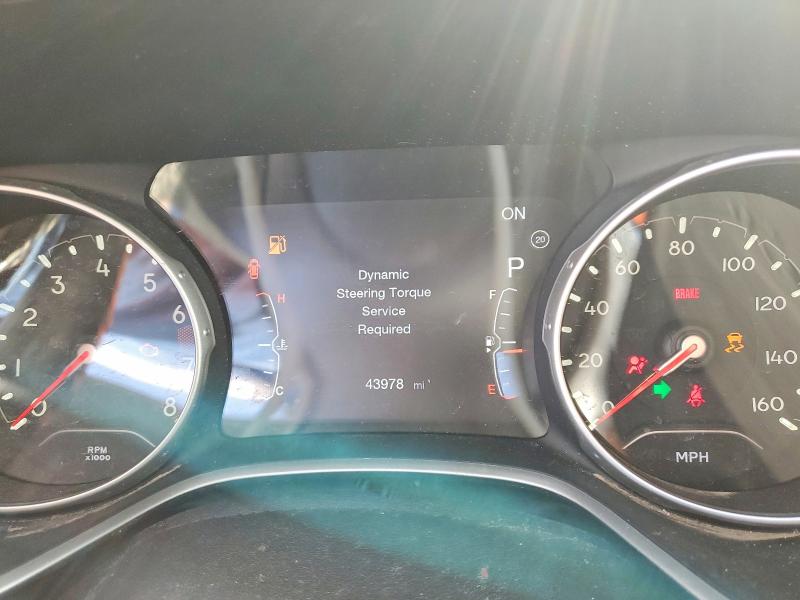 Foto 9 de la subasta – 2018 JEEP COMPASS con VIN 3C4NJDBB0JT104811
