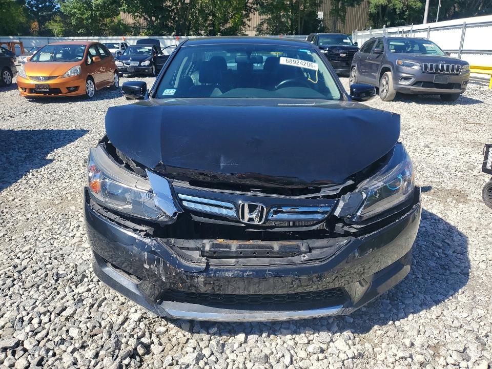 Photo 5 from auction – 2014 HONDA ACCORD with VIN 1HGCR6F30EA001689