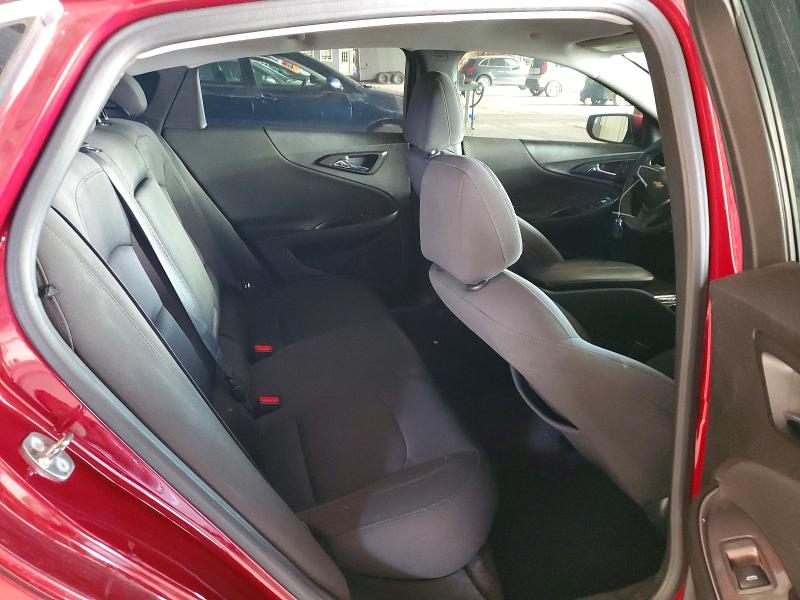 Photo 10 from auction – 2018 CHEVROLET MALIBU with VIN 1G1ZD5ST9JF137932