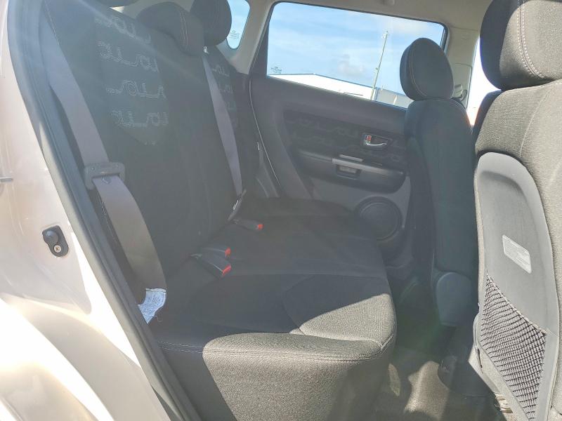 Снимка 11 от търг – 2013 KIA SOUL с VIN KNDJT2A61D7775334