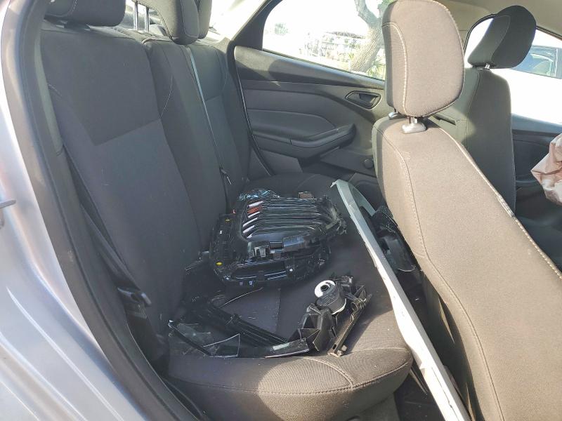 Photo 10 from auction – 2016 FORD FOCUS with VIN 1FADP3E22GL281189