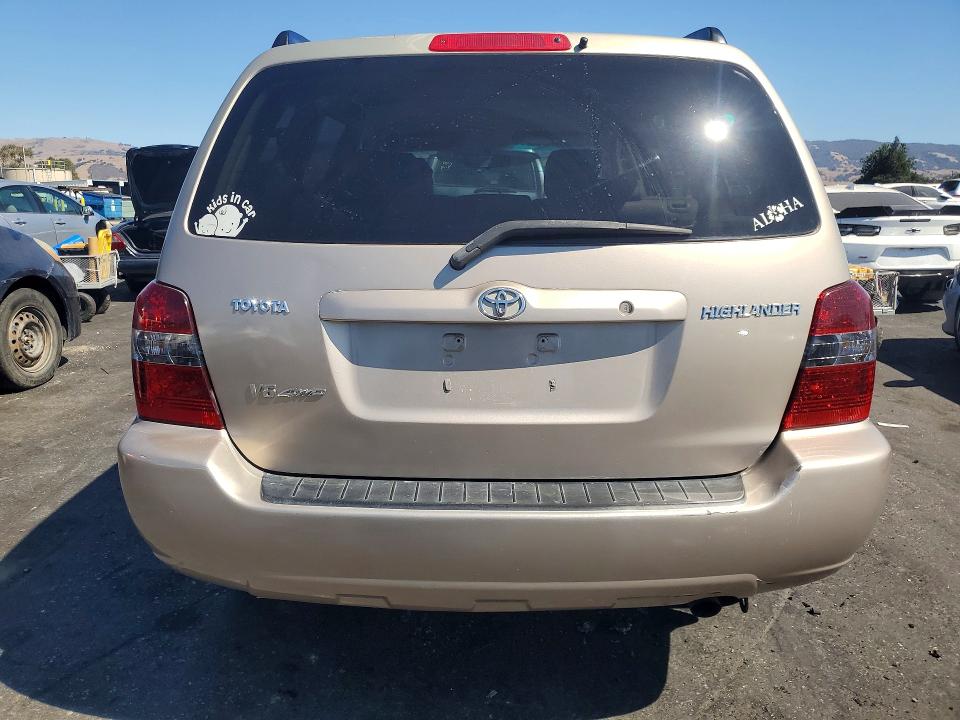 Снимка 6 от търг – 2005 TOYOTA HIGHLANDER с VIN JTEEP21A850087184