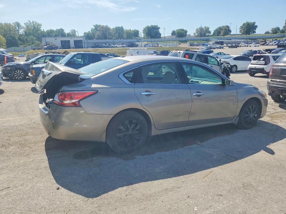 Photo 3 from auction – 2014 NISSAN ALTIMA with VIN 1N4AL3AP0EN233045