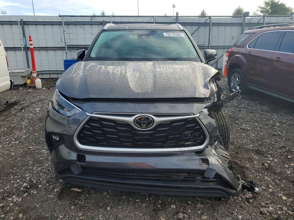 Photo 5 from auction – 2022 TOYOTA HIGHLANDER with VIN 5TDGZRBH7NS240002