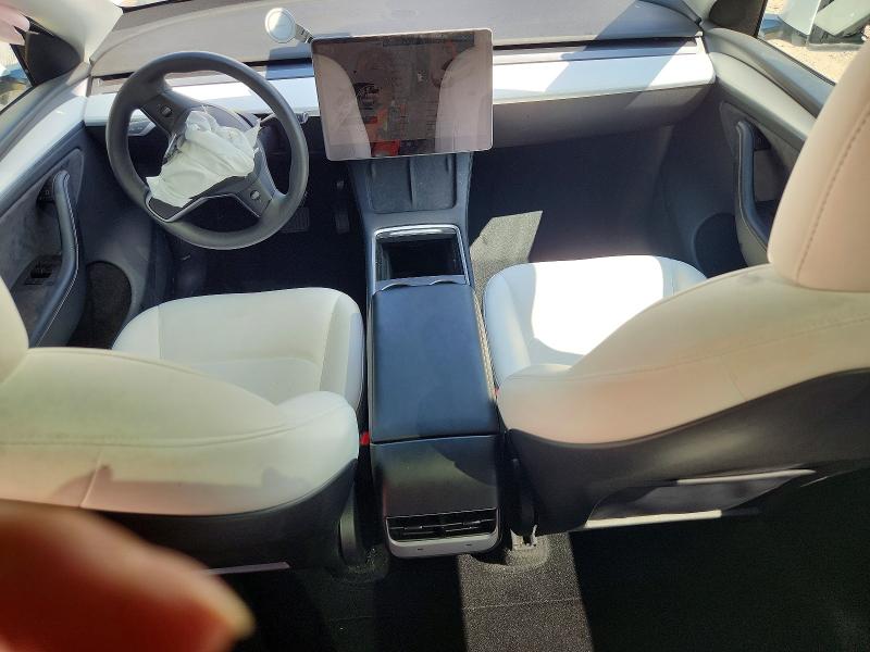 Снимка 8 от търг – 2025 TESLA MODEL Y с VIN 7SAYGDEDXSA346286