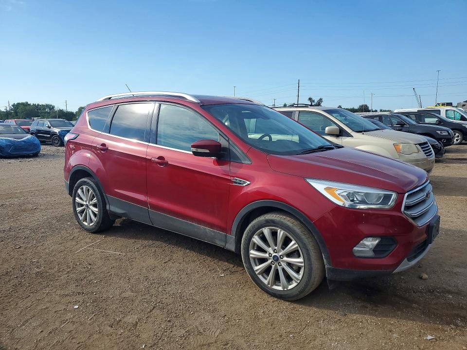 صورة رقم 4 من المزاد - 2017 FORD ESCAPE مع VIN 1FMCU9J94HUB89030