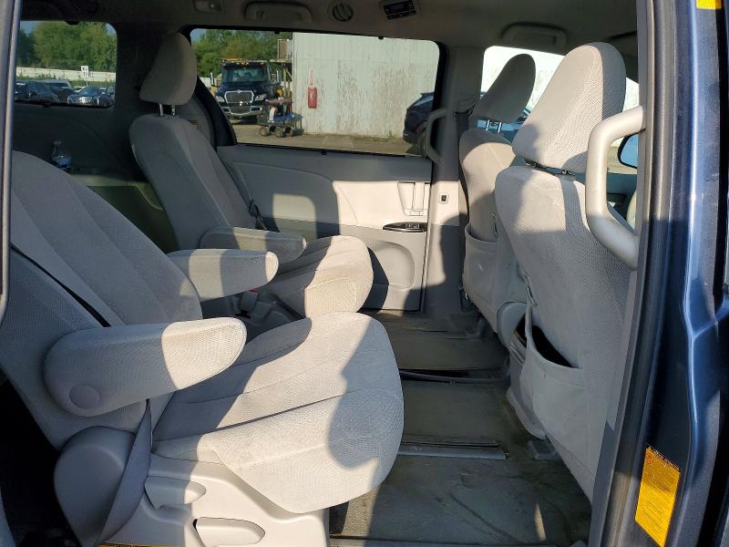 Photo 11 from auction – 2014 TOYOTA SIENNA with VIN 5TDJK3DC1ES083723