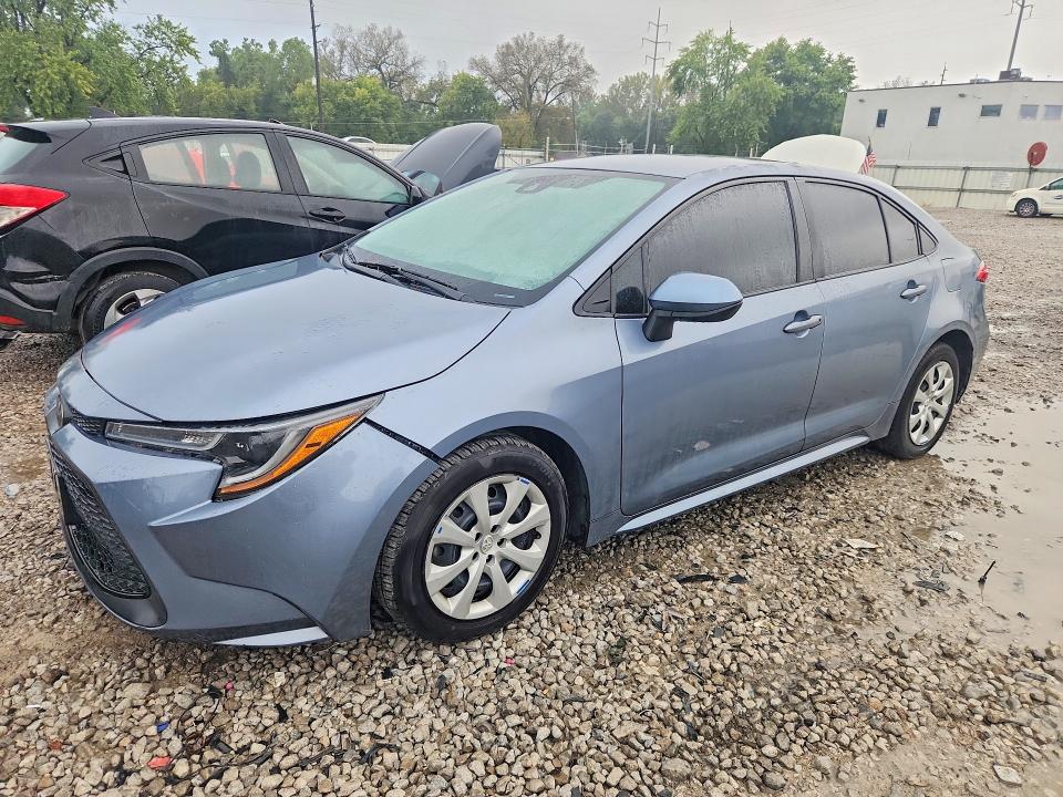 TOYOTA COROLLA 2022 with VIN 5YFEPMAE7NP324790 - Photo from auction