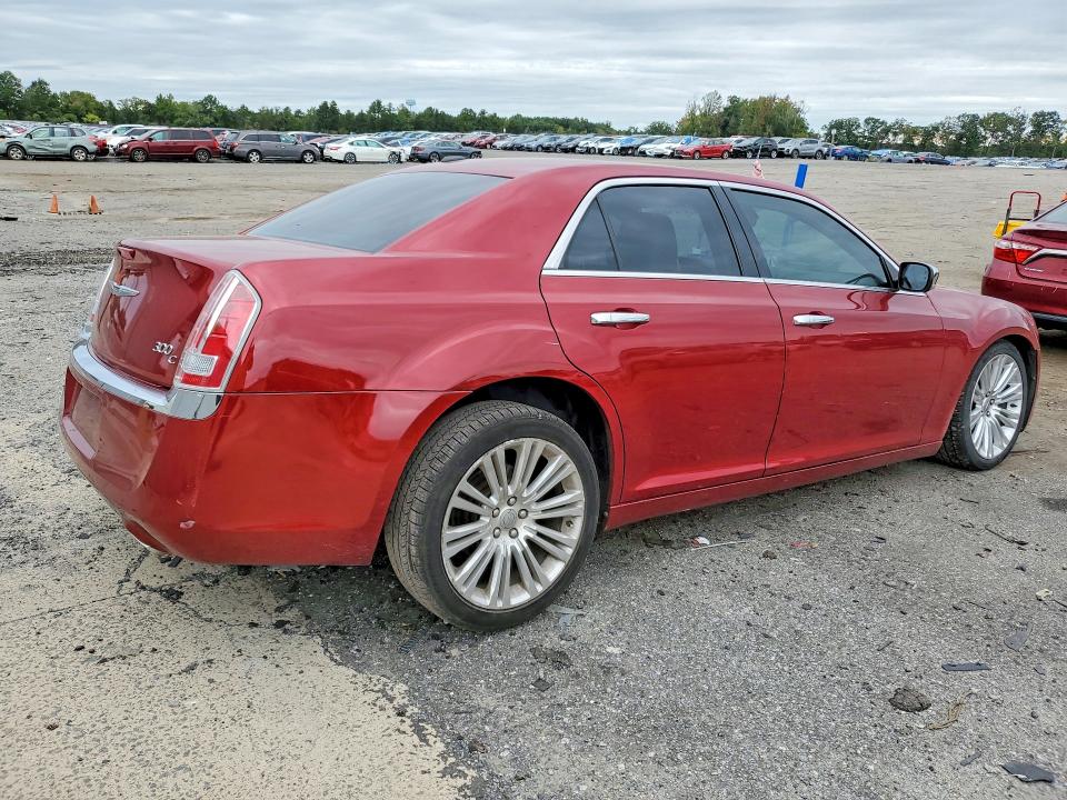 Снимка 3 от търг – 2014 CHRYSLER 300C с VIN 2C3CCAET8EH104708