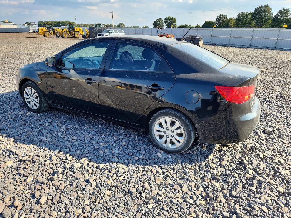 Фото 2 с аукциона – 2013 KIA FORTE с VIN KNAFU4A23D5720551