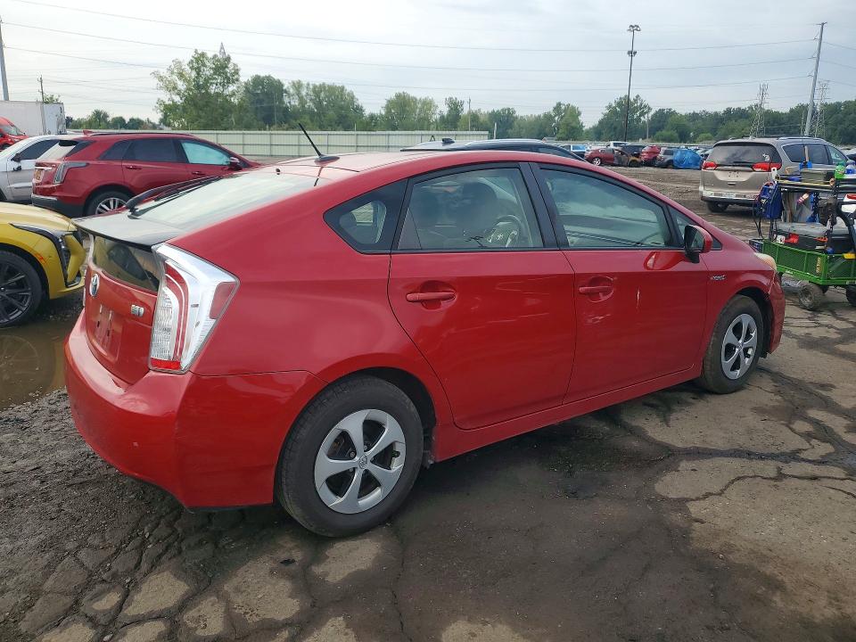 Zdjęcie 3 z aukcji – 2013 TOYOTA PRIUS z VIN JTDKN3DU4D5660883