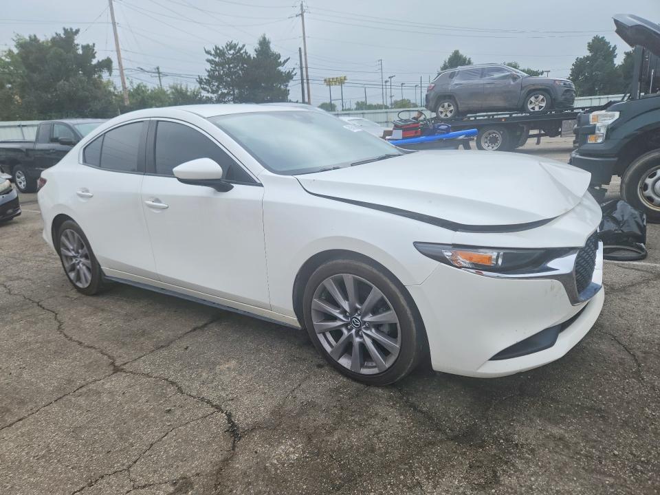 Foto 4 de la subasta – 2020 MAZDA 3 con VIN JM1BPACL6L1171432