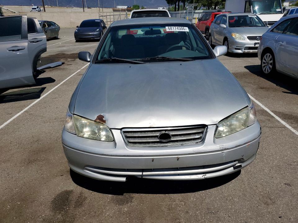Photo 5 from auction – 2001 TOYOTA CAMRY with VIN JT2BG22K010604656