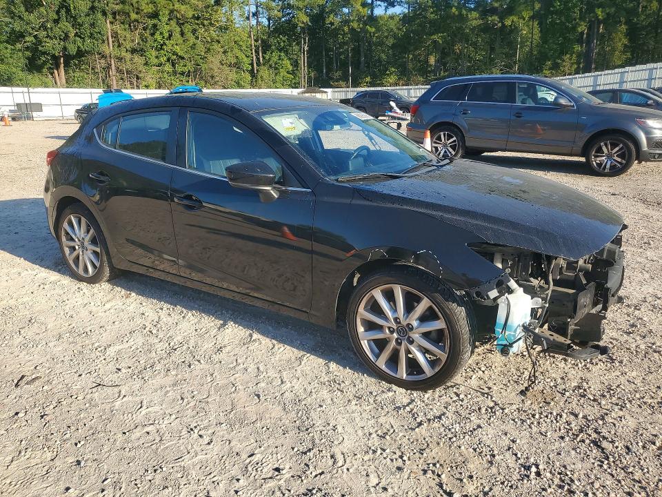 Photo 4 from auction – 2017 MAZDA 3 with VIN JM1BN1L39H1129415