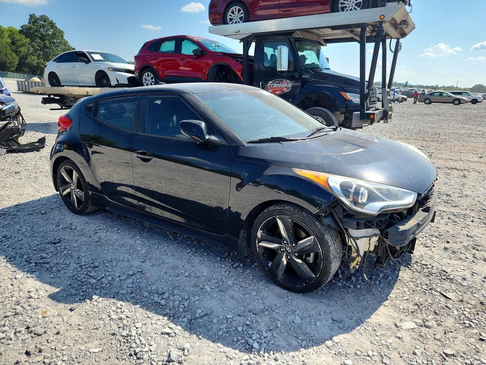 Photo 4 from auction – 2013 HYUNDAI VELOSTER with VIN KMHTC6AE6DU163974