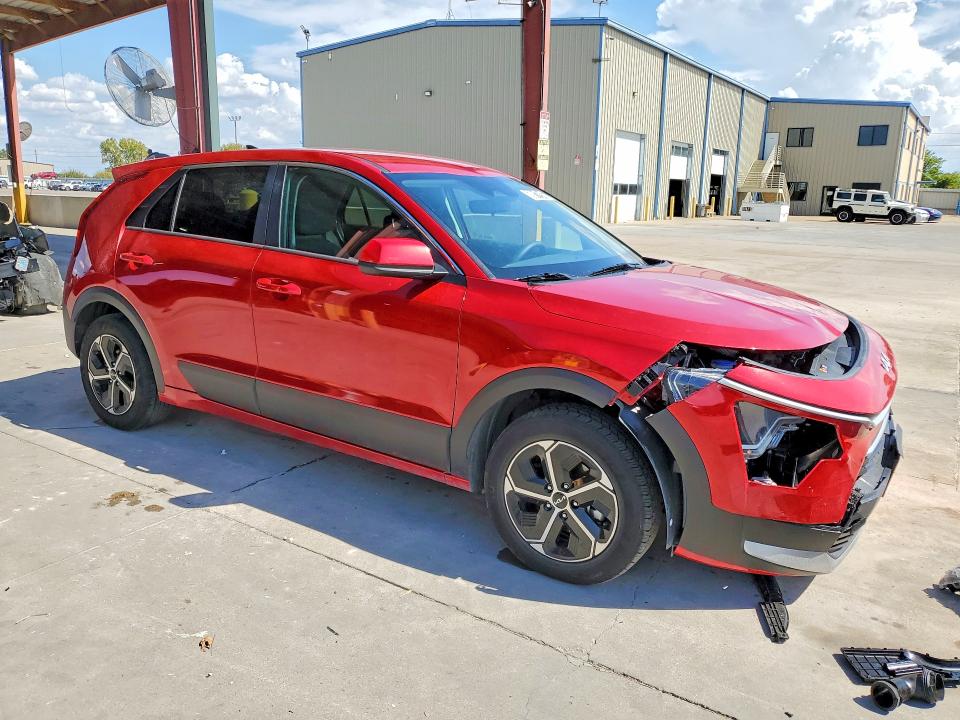 Photo 4 from auction – 2026 KIA NIRO with VIN KNDCP3LE7T5322983