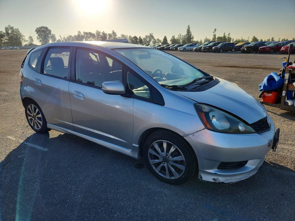 Foto 4 de la subasta – 2012 HONDA FIT con VIN JHMGE8H57CC004577