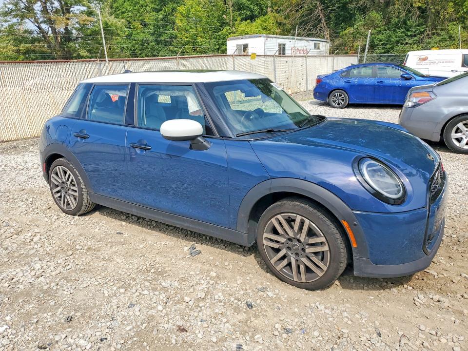 صورة رقم 4 من المزاد - 2025 MINI COOPER مع VIN WMW53GD06S2W70284