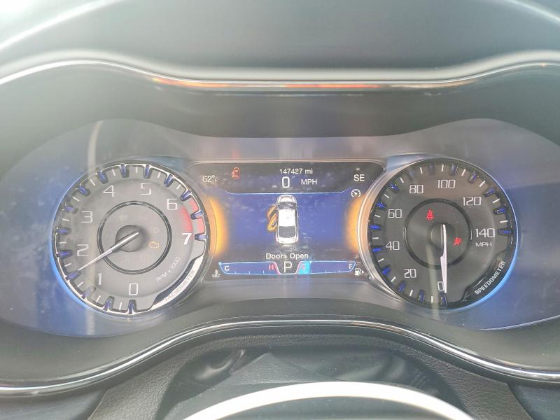 Foto 9 de la subasta – 2015 CHRYSLER 200 con VIN 1C3CCCBB1FN629688