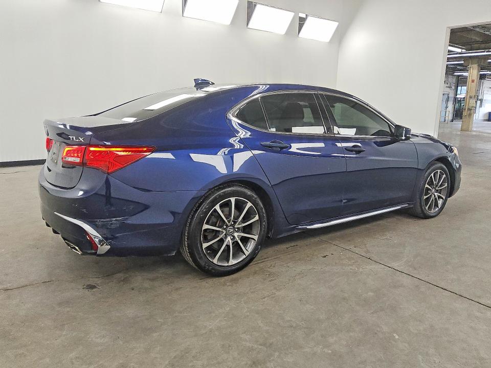 Photo 3 from auction – 2018 ACURA TLX with VIN 19UUB2F52JA009256
