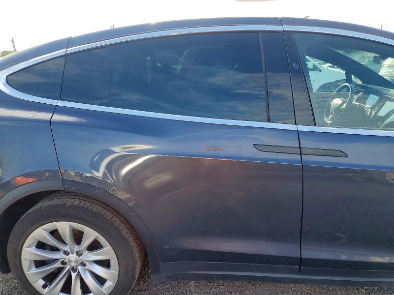 صورة رقم 11 من المزاد - 2018 TESLA MODEL X مع VIN 5YJXCAE22JF138308