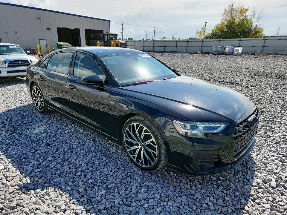 Фото 4 с аукциона – 2023 AUDI A8 с VIN WAULDAF88PN015196