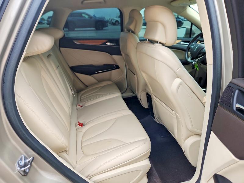 Photo 11 from auction – 2015 LINCOLN MKC with VIN 5LMCJ1A9XFUJ12800