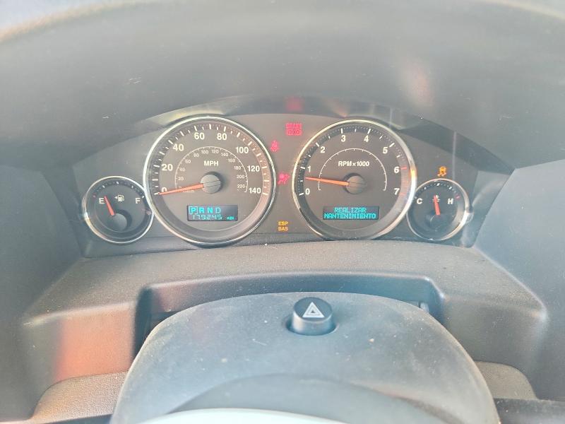 Photo 9 from auction – 2006 JEEP COMMANDER with VIN 1J8HH48K46C343788