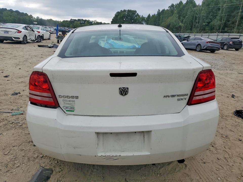 Снимка 6 от търг – 2010 DODGE AVENGER с VIN 1B3CC4FB2AN101325