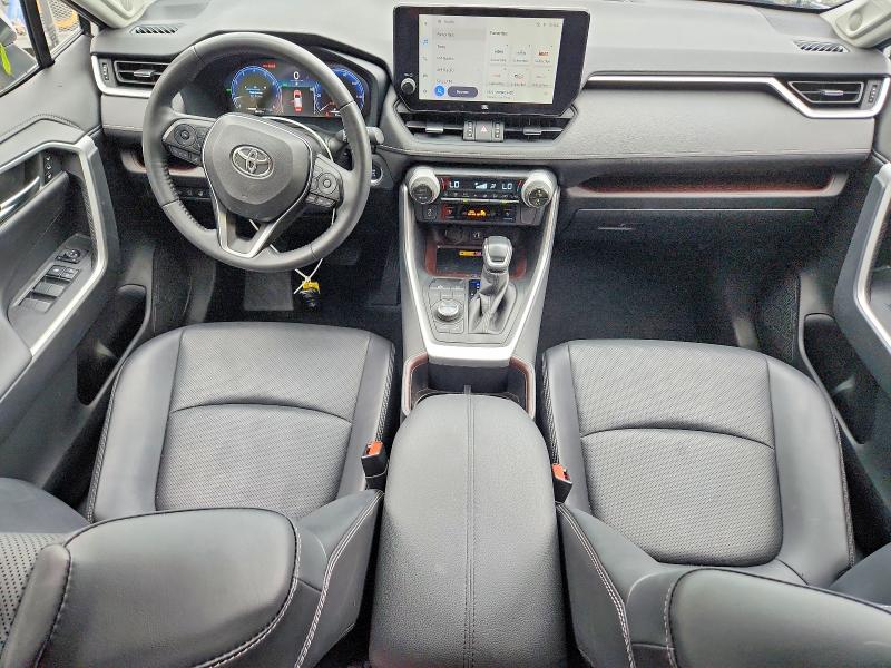 Photo 8 from auction – 2023 TOYOTA RAV4 with VIN JTMN1RFV4PD101975