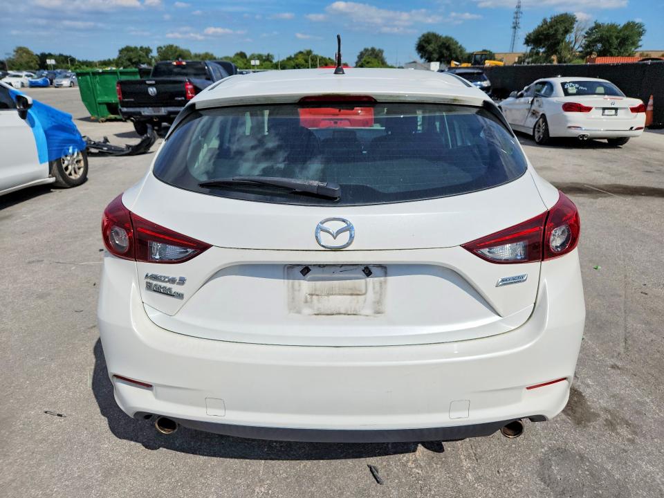 Foto 6 de la subasta – 2018 MAZDA 3 con VIN 3MZBN1L37JM271297
