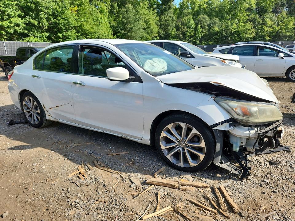 Photo 4 from auction – 2014 HONDA ACCORD with VIN 1HGCR2F50EA278577