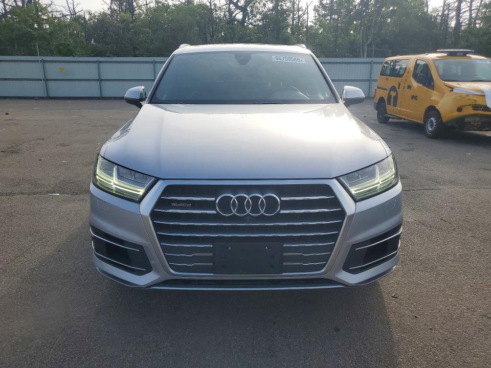 Photo 5 from auction – 2019 AUDI Q7 with VIN WA1LAAF76KD047155
