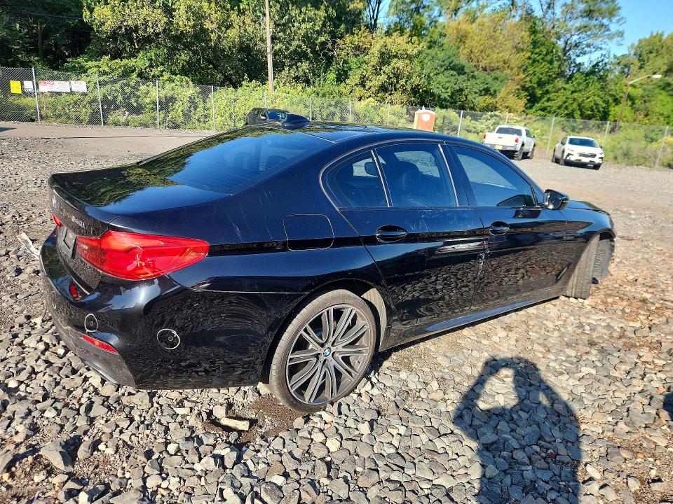 Photo 3 from auction – 2019 BMW 540 with VIN WBAJE7C53KWW42120