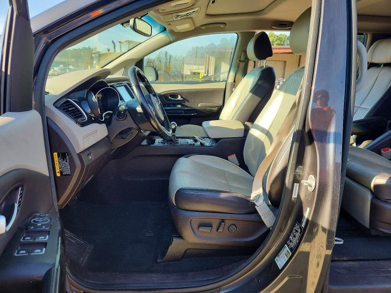 Photo 7 from auction – 2015 KIA SEDONA with VIN KNDME5C18F6025738