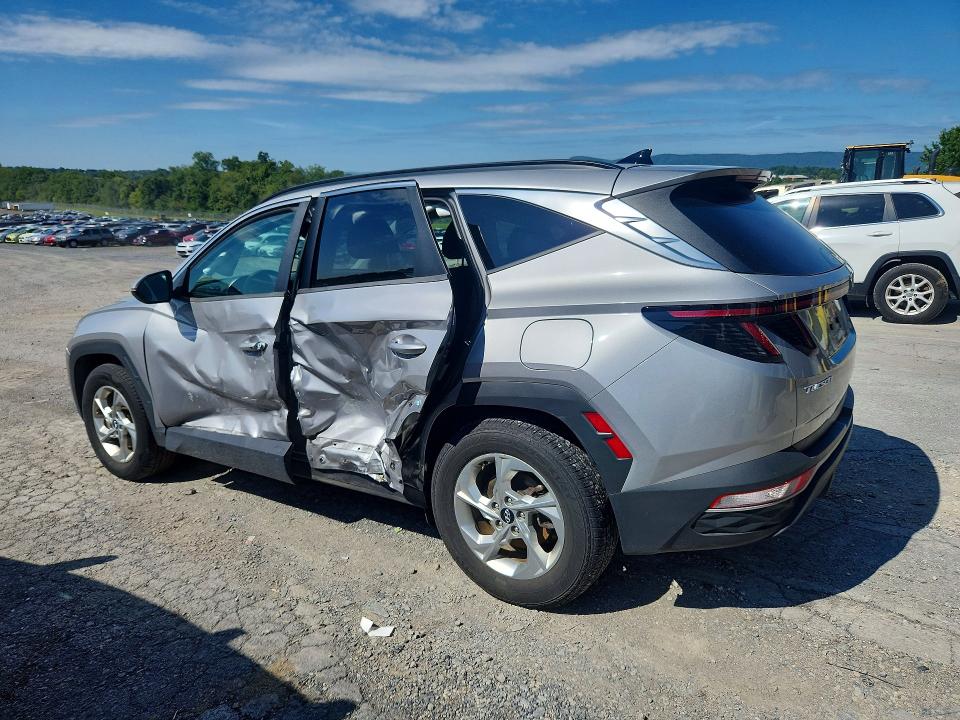 Снимка 2 от търг – 2022 HYUNDAI TUCSON с VIN KM8JB3AE3NU024363