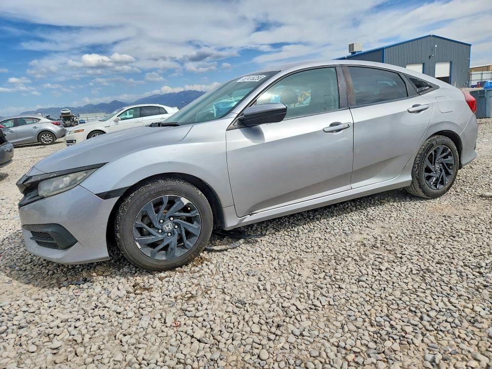 HONDA CIVIC 2017 с VIN 2HGFC2F77HH538513 - Снимка от търг