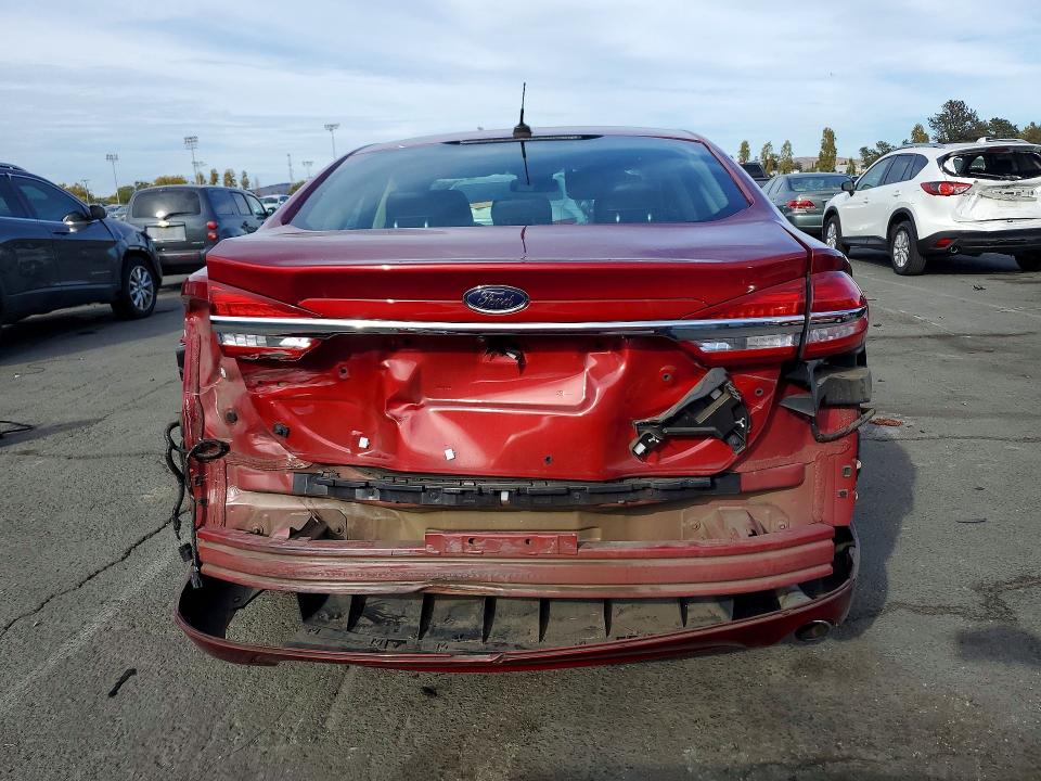 Photo 6 from auction – 2017 FORD FUSION with VIN 3FA6P0PU2HR277815