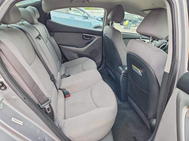 Photo 10 from auction – 2013 HYUNDAI ELANTRA with VIN KMHDH4AE4DU978880