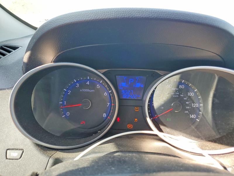 Photo 9 from auction – 2012 HYUNDAI TUCSON with VIN KM8JT3AB3CU424679